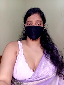 Snapshot of Rose-luckey chatting on 19, 4, 2026 Rose-luckey online show from 19, 4, 2026