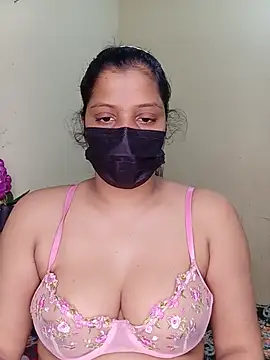 Snapshot of Rose-luckey chatting on 10, 6, 2026 Rose-luckey online show from 10, 6, 2026