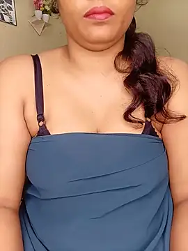Snapshot of Rose-luckey chatting on 26, 7, 2026 Rose-luckey online show from 26, 7, 2026