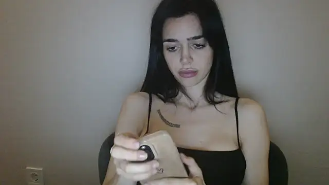 Snapshot of gglingeriee chatting on 13, 4, 2026 gglingeriee online show from 13, 4, 2026