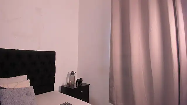 Snapshot of Lucio__Fox chatting on 17, 11, 2025 Lucio Fox online show from 17, 11, 2025