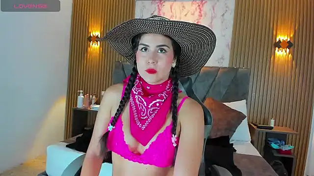 Picsis  online show from 2, 10, 2025