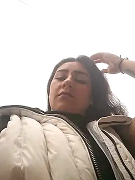 CAROLINE  07 online show from 16, 12, 2025