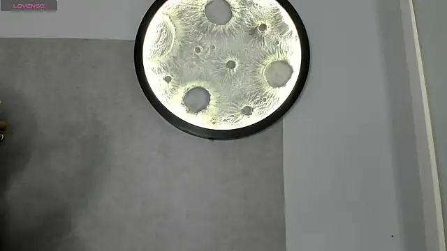 Snapshot of _Leohot_ chatting on 3, 10, 2025 Leohot online show from 3, 10, 2025