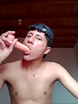 Snapshot of _Leohot_ chatting on 20, 10, 2025 Leohot online show from 20, 10, 2025