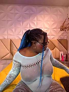 Snapshot of may_storm chatting on 25, 11, 2025 may storm online show from 25, 11, 2025