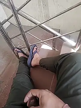 Snapshot of monty935 chatting on 4, 3, 2026 monty935 online show from 4, 3, 2026