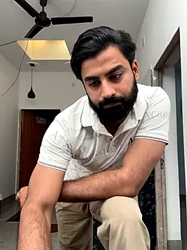 hottestboy03 online show from 28, 10, 2025