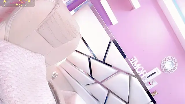 Snapshot of Ariia-janee chatting on 19, 9, 2025 Ariia-janee online show from 19, 9, 2025