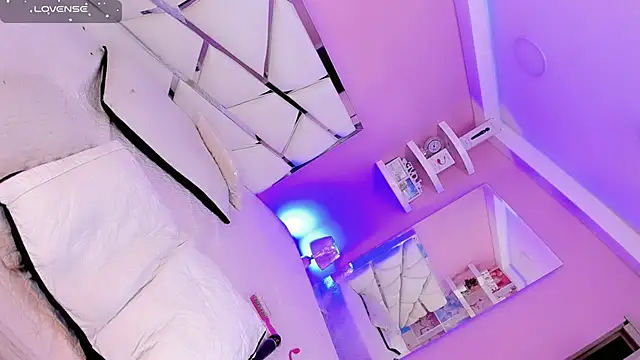 Snapshot of Ariia-janee chatting on 26, 11, 2025 Ariia-janee online show from 26, 11, 2025