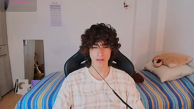 Nude Boy18 online show from 4, 3, 2026