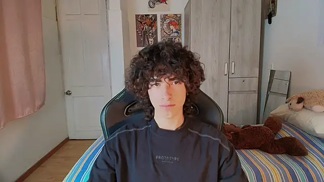 Nude Boy18 online show from 23, 3, 2026