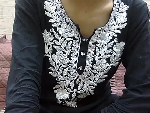 Snapshot of VNDANA_ chatting on 18, 4, 2026 VNDANA online show from 18, 4, 2026