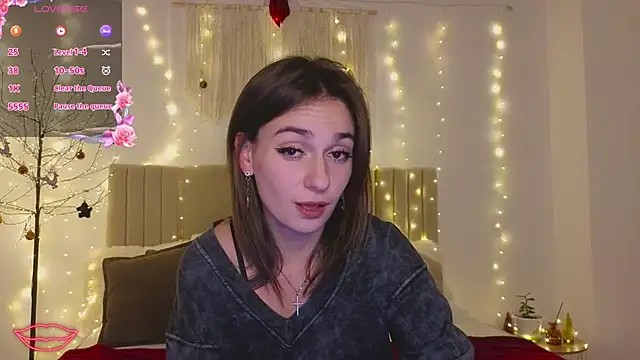 Snapshot of Little_mia__ chatting on 22, 12, 2025 Little mia online show from 22, 12, 2025