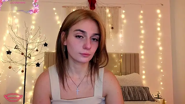 Snapshot of Little_mia__ chatting on 5, 1, 2026 Little mia online show from 5, 1, 2026