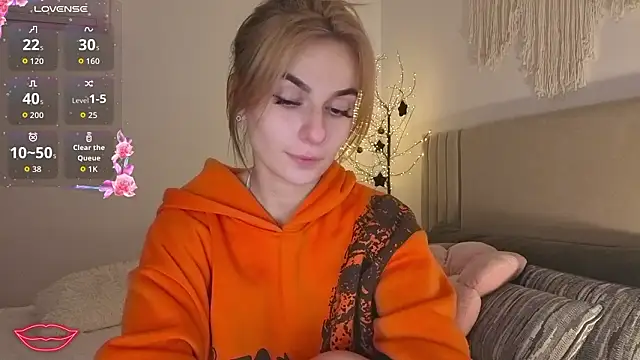 Snapshot of Little_mia__ chatting on 12, 2, 2026 Little mia online show from 12, 2, 2026