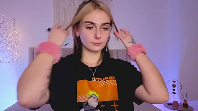 Snapshot of Little_mia__ chatting on 15, 3, 2026 Little mia online show from 15, 3, 2026