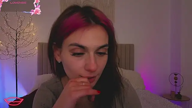 Snapshot of Little_mia__ chatting on 14, 4, 2026 Little mia online show from 14, 4, 2026