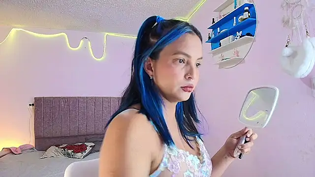 Snapshot of MiSofialeal chatting on 13, 4, 2026 MiSofialeal online show from 13, 4, 2026