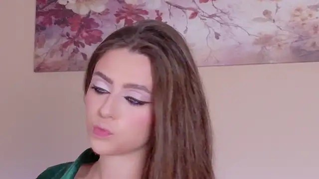 Sienna Voss online show from 3, 4, 2026