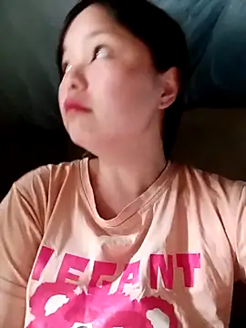 Snapshot of XoiXoi232 chatting on 9, 4, 2026 XoiXoi232 online show from 9, 4, 2026