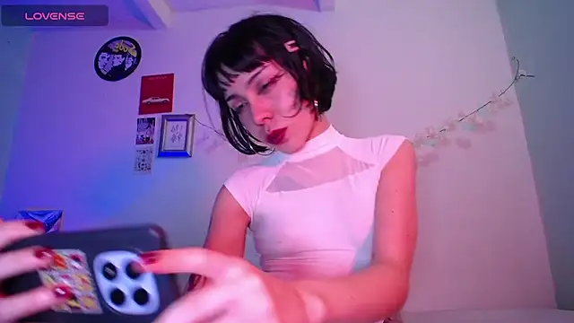 dark  nymph online show from 6, 7, 2026