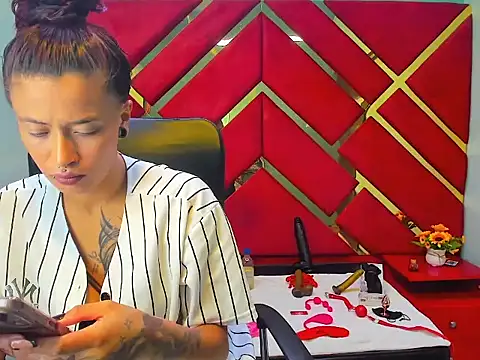 Kataleya Luck online show from 5, 12, 2025