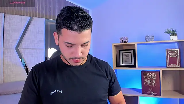 Axel grey  online show from 14, 4, 2026