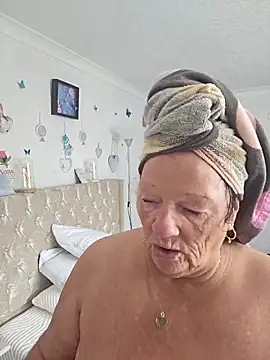 Snapshot of Angeldelightt chatting on 18, 9, 2025 Angeldelightt online show from 18, 9, 2025