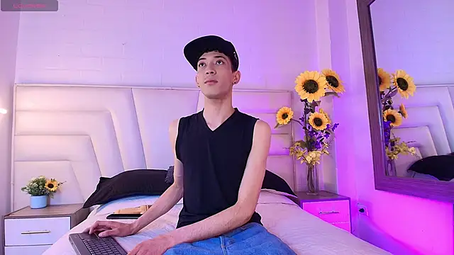 Ashton Myers online show from 1, 10, 2025