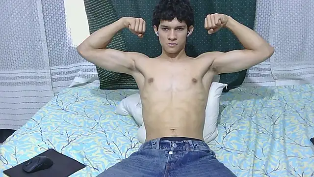 Snapshot of Samuel_Hills_II chatting on 2, 2, 2026 Samuel Hills II online show from 2, 2, 2026