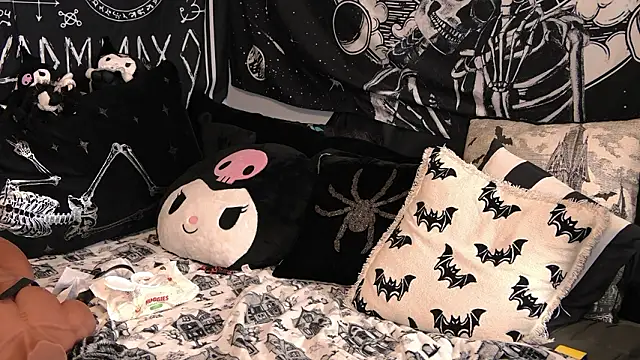 Snapshot of Paige_Turner chatting on 2, 3, 2026 Paige Turner online show from 2, 3, 2026