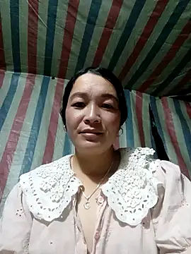 Snapshot of Bliss_rose chatting on 15, 10, 2025 Bliss rose online show from 15, 10, 2025