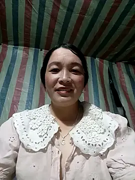 Snapshot of Bliss_rose chatting on 16, 10, 2025 Bliss rose online show from 16, 10, 2025