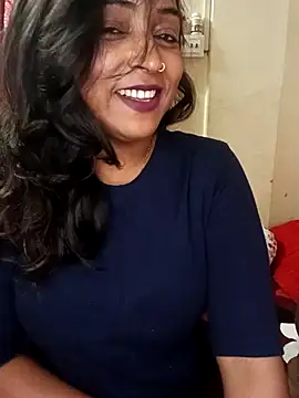 Snapshot of Hotbhabi305 chatting on 1, 5, 2026 Hotbhabi305 online show from 1, 5, 2026