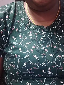 Snapshot of TAMIL_ELAKKIYA chatting on 16, 3, 2026 TAMIL ELAKKIYA online show from 16, 3, 2026