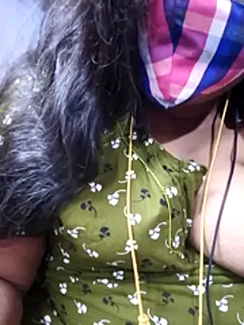 Snapshot of TAMIL_ELAKKIYA chatting on 18, 3, 2026 TAMIL ELAKKIYA online show from 18, 3, 2026