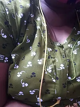 Snapshot of TAMIL_ELAKKIYA chatting on 19, 3, 2026 TAMIL ELAKKIYA online show from 19, 3, 2026