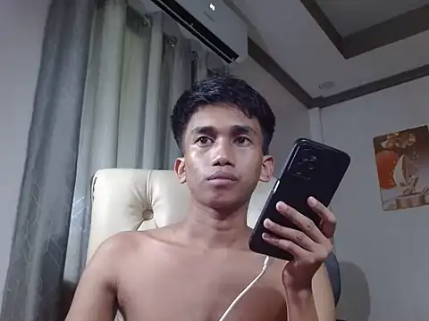 Snapshot of charlie0728 chatting on 23, 12, 2025 charlie0728 online show from 23, 12, 2025