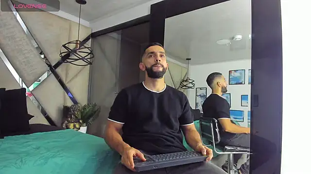 Snapshot of Yiyo10_ chatting on 7, 4, 2026 Yiyo10 online show from 7, 4, 2026