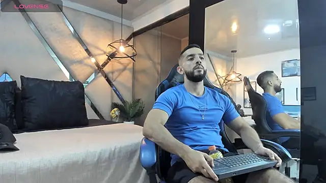 Snapshot of Yiyo10_ chatting on 24, 4, 2026 Yiyo10 online show from 24, 4, 2026