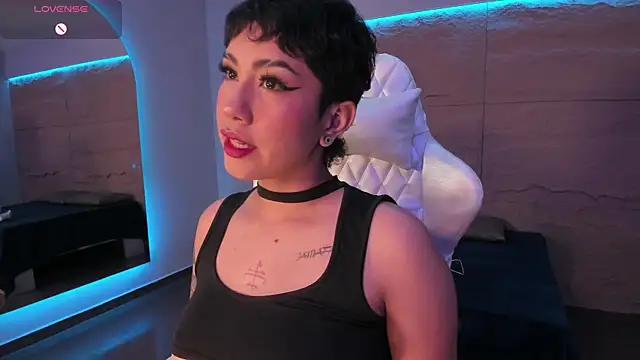 Snapshot of ZahaRose chatting on 13, 9, 2025 ZahaRose online show from 13, 9, 2025