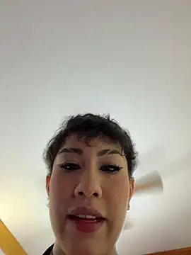 Snapshot of ZahaRose chatting on 2, 11, 2025 ZahaRose online show from 2, 11, 2025