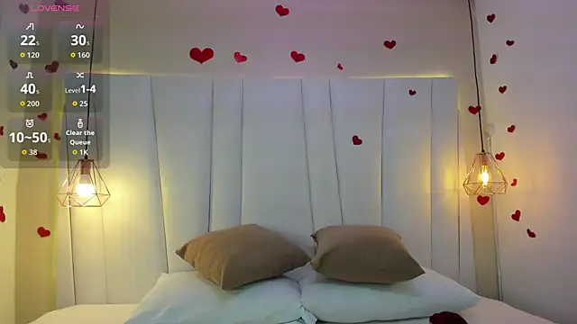 Snapshot of HannaPotther chatting on 15, 9, 2025 HannaPotther online show from 15, 9, 2025