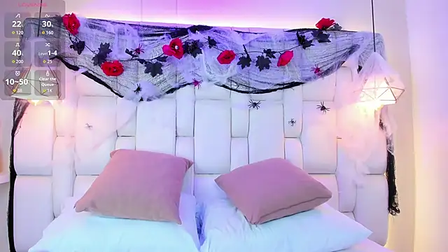 Snapshot of HannaPotther chatting on 30, 10, 2025 HannaPotther online show from 30, 10, 2025