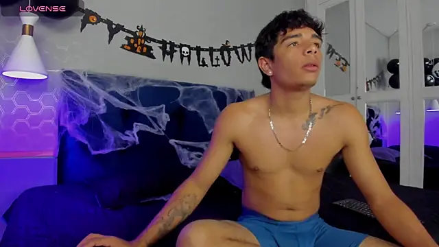 CuteButHarder online show from 15, 10, 2025