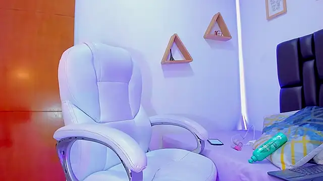 Snapshot of miiarod chatting on 28, 10, 2025 miiarod online show from 28, 10, 2025