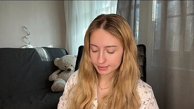 Jetta Corsacami online show from 18, 11, 2025