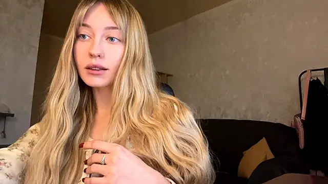 Jetta Corsacami online show from 2, 12, 2025