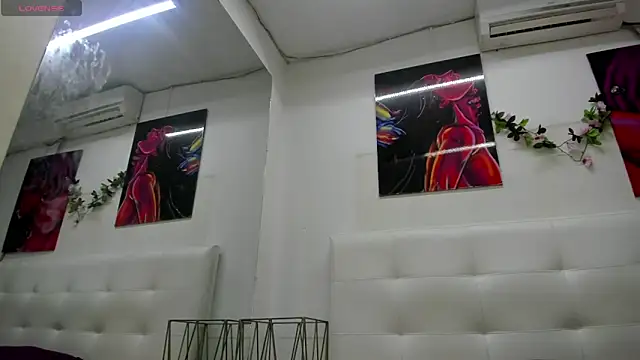 Snapshot of Lucia78couple chatting on 27, 10, 2025 Lucia78couple online show from 27, 10, 2025